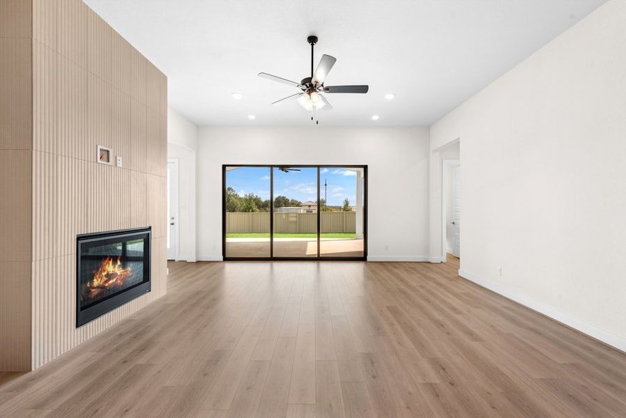 Spacious, unfurnished interior of a new home in Santa Rita Ranch, Liberty Hill (Image 22).