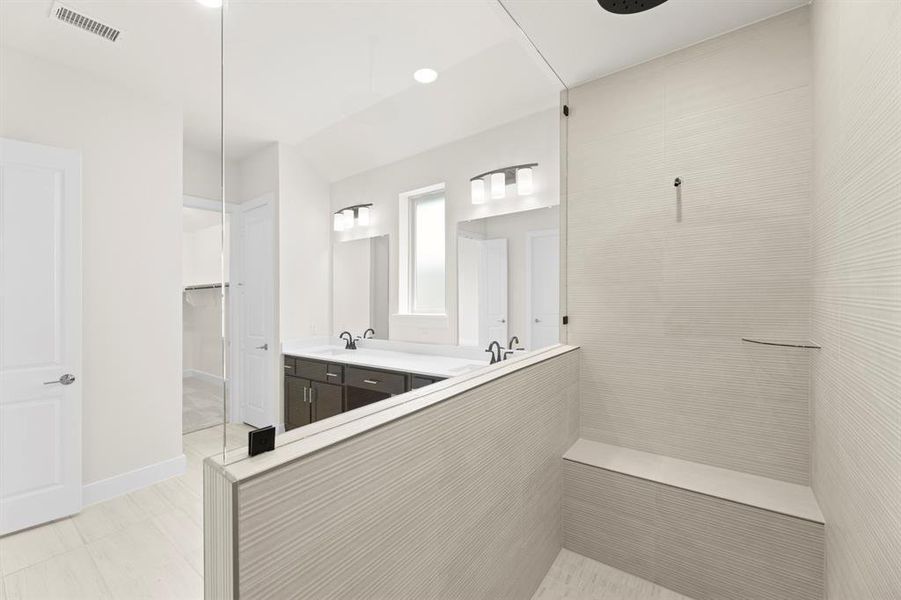 17. 4124 Seminole - Bath (3)