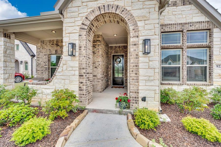 Warm and welcoming entry