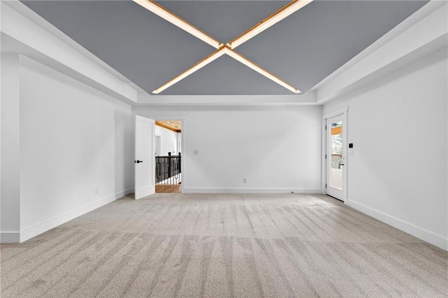 Spacious, unfurnished interior of a new home in , Dahlonega (Image 64).