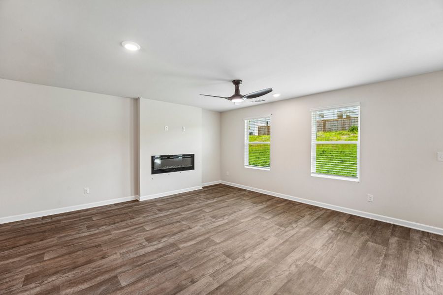 4br New Home in Hogansville, GA.  - Slide 13