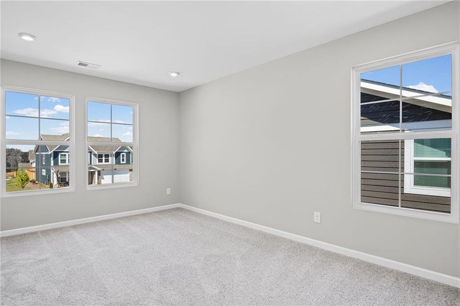Spacious, unfurnished interior of a new home in Sage Woods, Dallas (Image 37).
