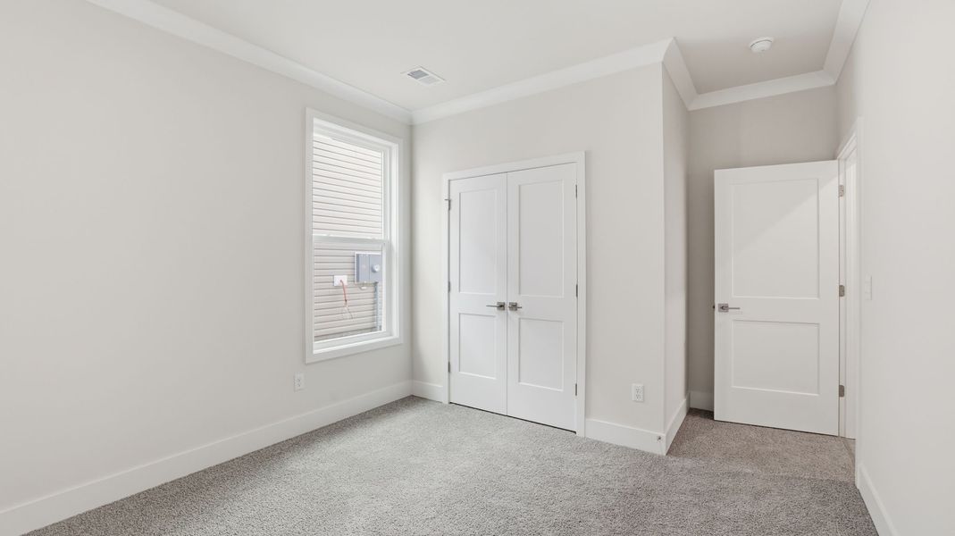 Spacious, unfurnished interior of a new home in Seven Oaks, Greenwood (Image 20).