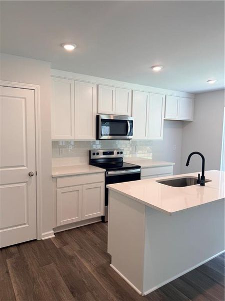 Furnished interior view inside a new home in , Atlanta (Image 10).