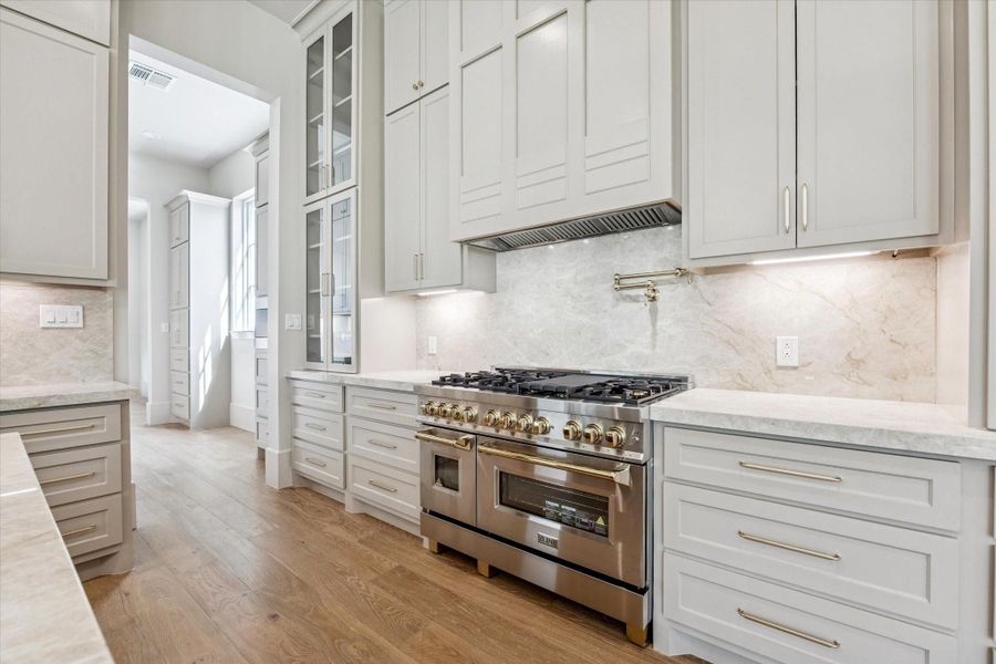 Furnished interior view inside a new home in , Houston (Image 9). Furnished interior view inside a new home in , Houston (Image 9).