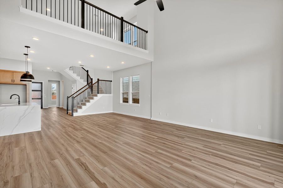 Spacious, unfurnished interior of a new home in Lariat, Liberty Hill (Image 33).