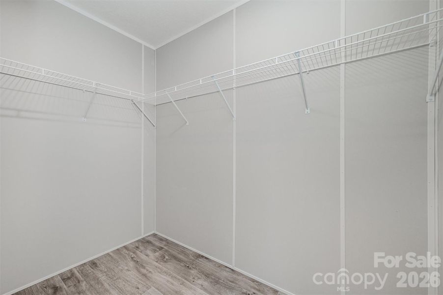 Spacious, unfurnished interior of a new home in , Shelby (Image 25).