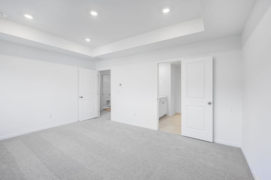 Spacious, unfurnished interior of a new home in Chandler Run, Tucker (Image 11).