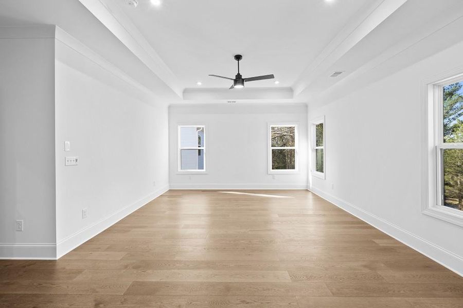 Spacious, unfurnished interior of a new home in Livingstone Park, Kennesaw (Image 29).