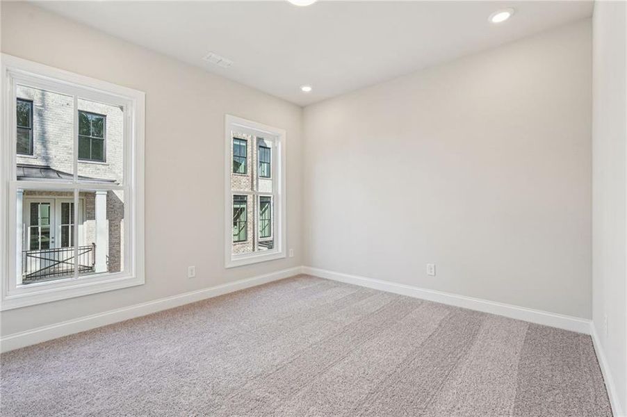 Spacious, unfurnished interior of a new home in Byers Park, Alpharetta (Image 50).