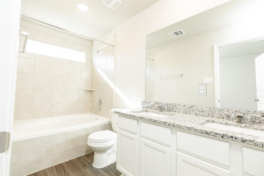 Furnished interior view inside a new home in Hunter's Creek, Huntsville (Image 2). Furnished interior view inside a new home in Hunter's Creek, Huntsville (Image 2).