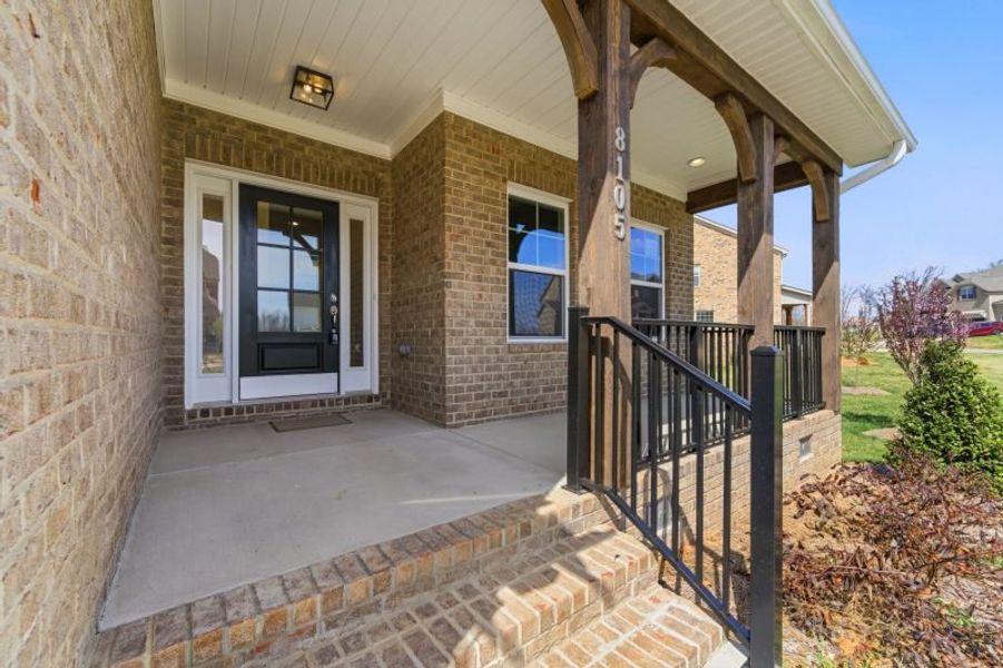 Representative exterior details of a home built from the Fairfield Lux by Keystone Homes NC in Weybridge, Burlington (Image 3).