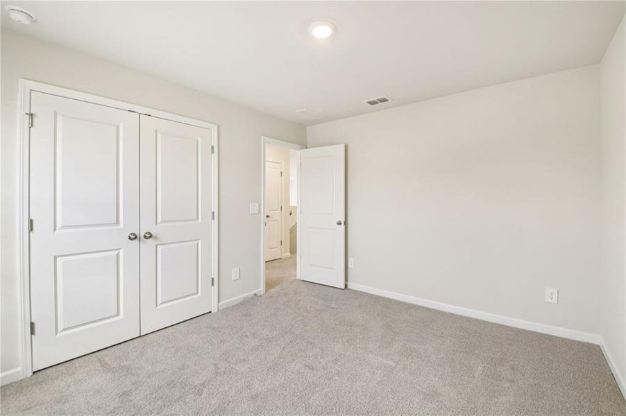 Spacious, unfurnished interior of a new home in Creekside at Oxford Park, Fairburn (Image 24). Spacious, unfurnished interior of a new home in Creekside at Oxford Park, Fairburn (Image 24).