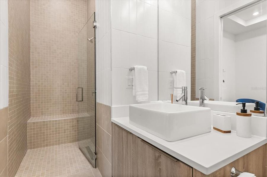 Furnished interior view inside a new home in , Montverde (Image 39).