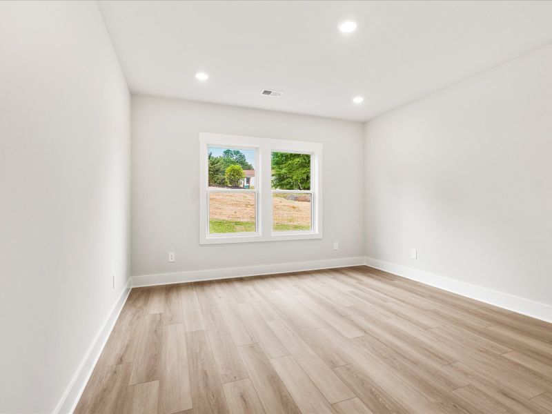 Spacious, unfurnished interior of a new home in Cedar Shoals - Signature Collection, Piedmont (Image 19).