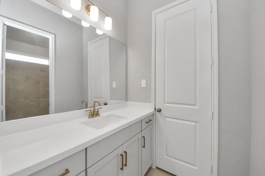 Furnished interior view inside a new home in ARTAVIA: Hilltop Collection, Conroe (Image 10). Furnished interior view inside a new home in ARTAVIA: Hilltop Collection, Conroe (Image 10).