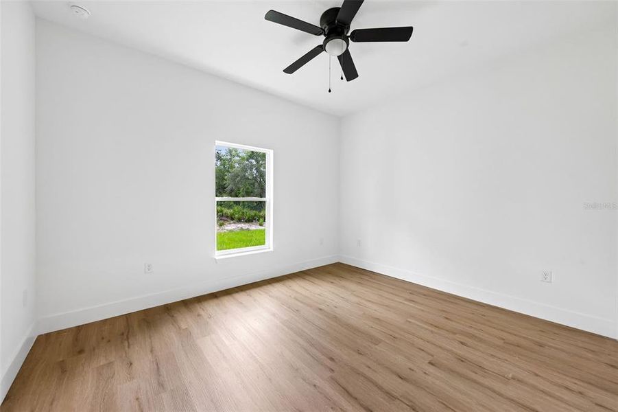 Spacious, unfurnished interior of a new home in , Ocklawaha (Image 25).