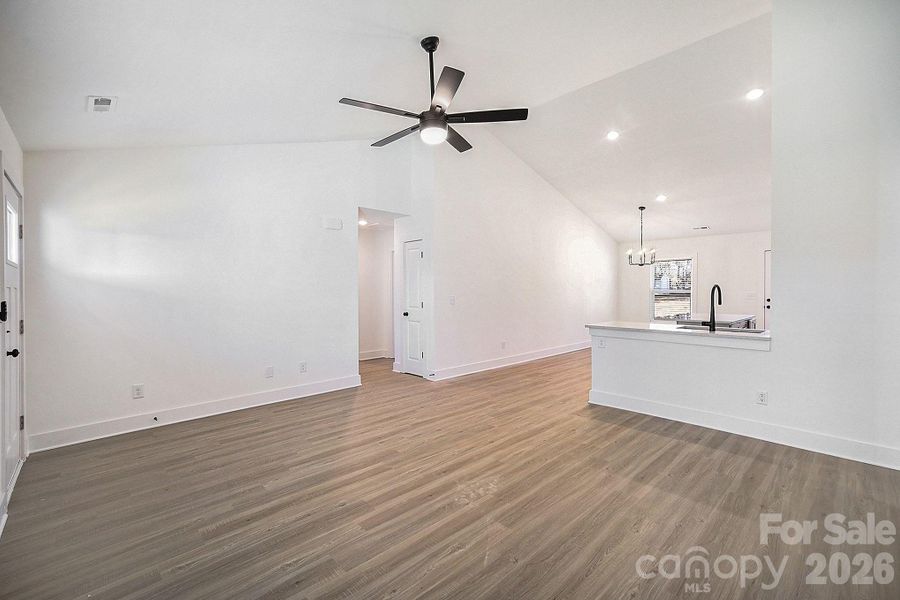 Spacious, unfurnished interior of a new home in , Newton (Image 11).