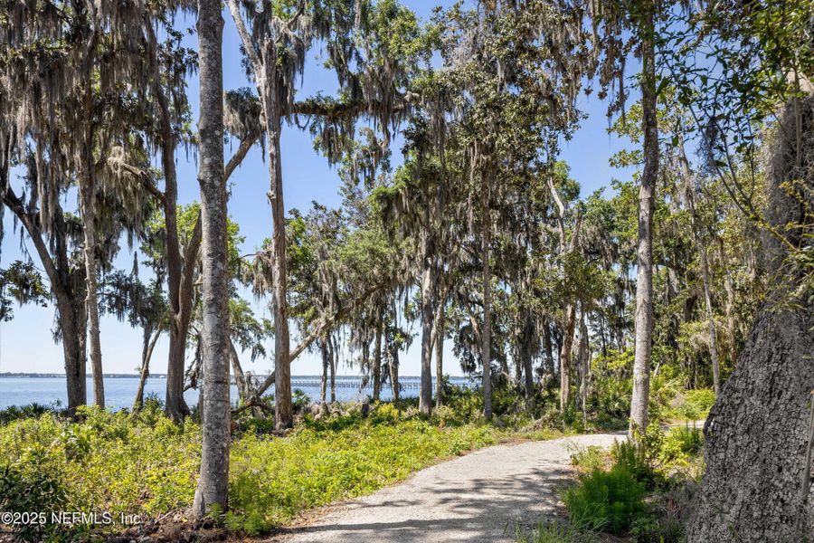 Image 10 of a home in .