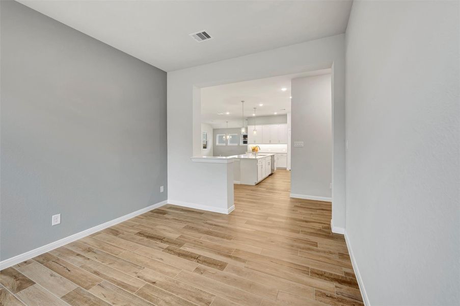 Spacious, unfurnished interior of a new home in The Grand Prairie 50’, Hockley (Image 43).