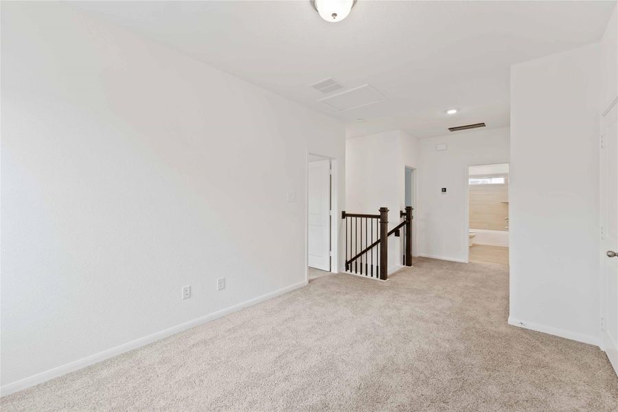 Spacious, unfurnished interior of a new home in Sunterra, Katy (Image 16).