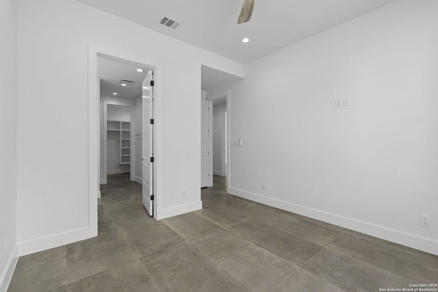 Spacious, unfurnished interior of a new home in , San Antonio (Image 20). Spacious, unfurnished interior of a new home in , San Antonio (Image 20).