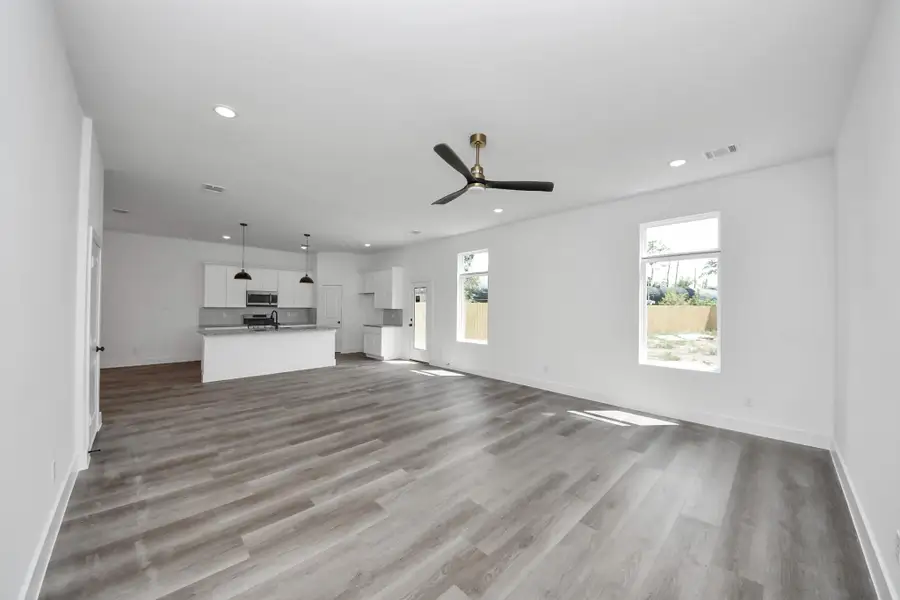 Spacious, unfurnished interior of a new home in , Huffman (Image 34).