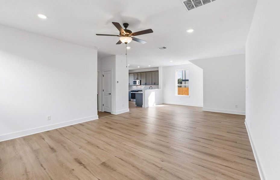 Spacious, unfurnished interior of a new home in Cameron Place, Manor (Image 6).