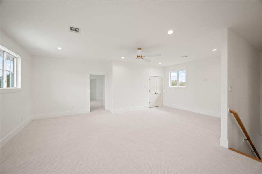 Spacious, unfurnished interior of a new home in , Montgomery (Image 31).