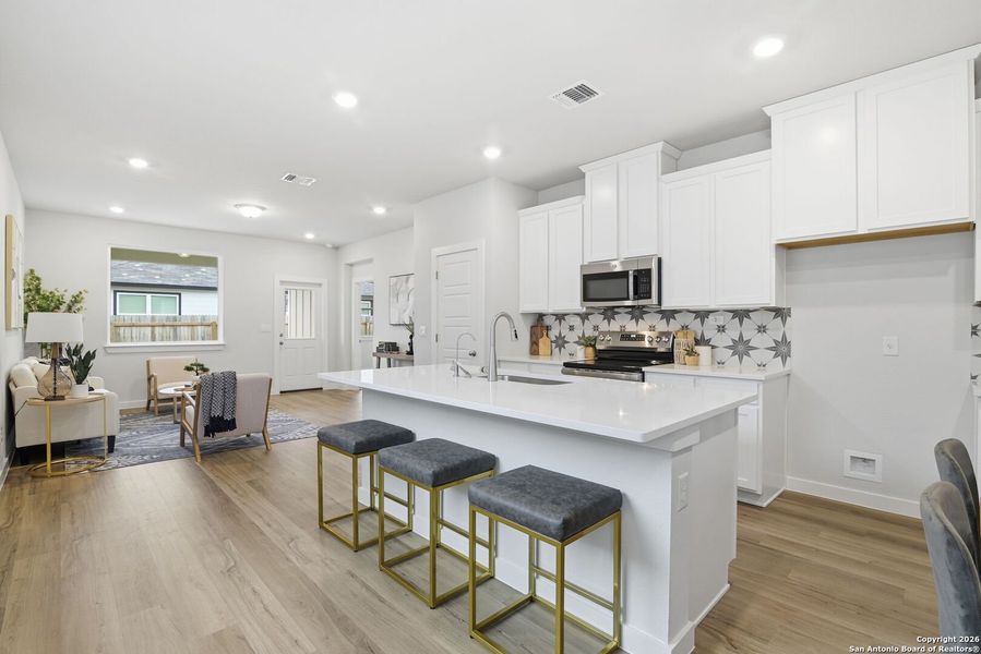 Furnished interior view inside a new home in Highland Ridge, New Braunfels (Image 5).