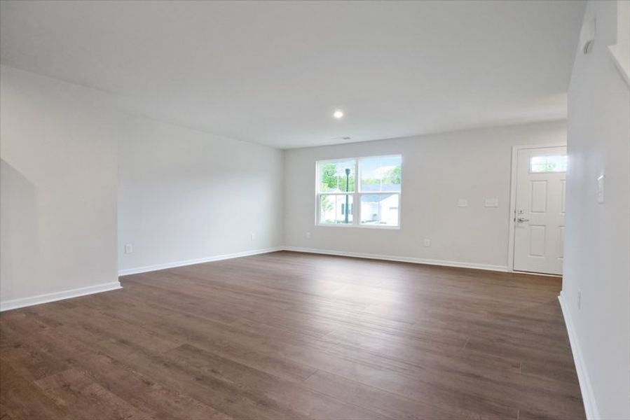 Spacious, unfurnished interior of a new home in Quails Run, Lyman (Image 7). Spacious, unfurnished interior of a new home in Quails Run, Lyman (Image 7).