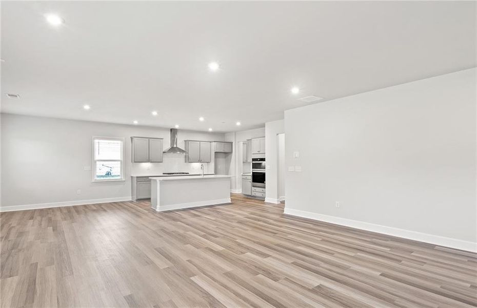 Spacious, unfurnished interior of a new home in Anderson Point Estates, McDonough (Image 13).