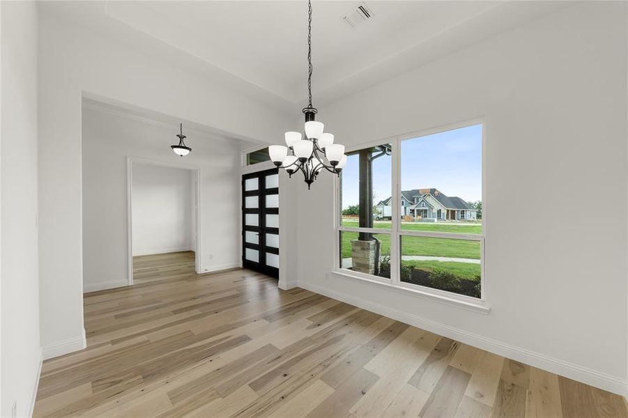 07. 130 Meadow - Dining 07. 130 Meadow - Dining