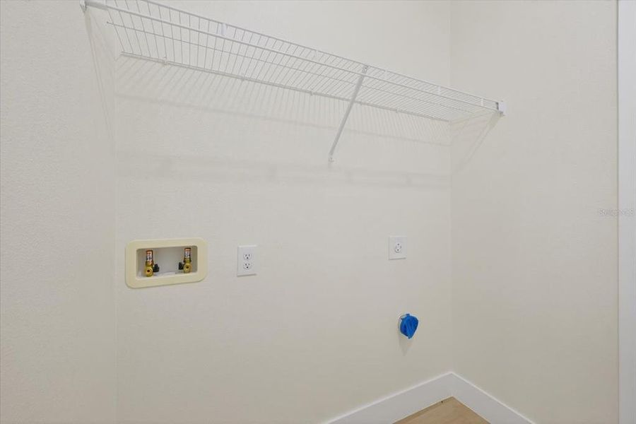 Spacious, unfurnished interior of a new home in , Spring Hill (Image 30).