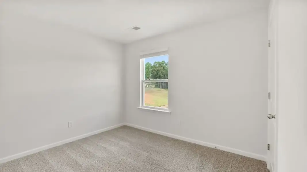 Spacious, unfurnished interior of a new home in Durbin Meadows, Fountain Inn (Image 26).