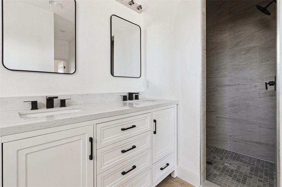 Furnished interior view inside a new home in , Kissimmee (Image 10).