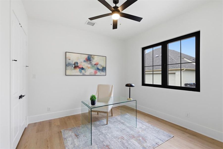 Furnished interior view inside a new home in , Fort Worth (Image 7).