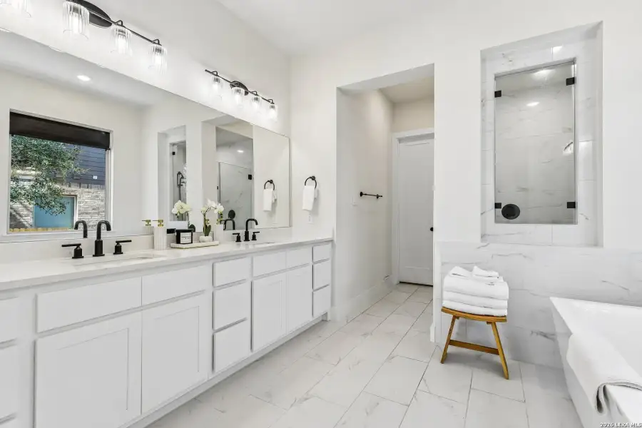 Furnished interior view inside a new home in Veramendi, New Braunfels (Image 26).