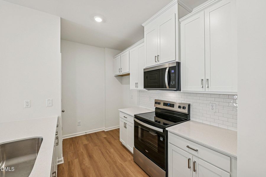 11-web-or-mls-Parker Ln-S1202-011 11-web-or-mls-Parker Ln-S1202-011