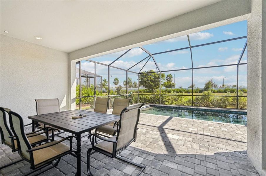 Exterior details and patio area of a home in , Venice (Image 34).