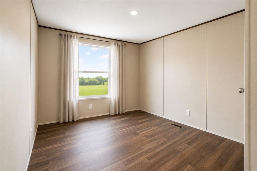 Spacious, unfurnished interior of a new home in , Springtown (Image 18).