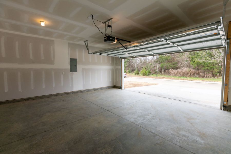 Representative unfurnished interior of a home built from the Dalton by Parkside Builders in The Woods, Gallatin (Image 26).