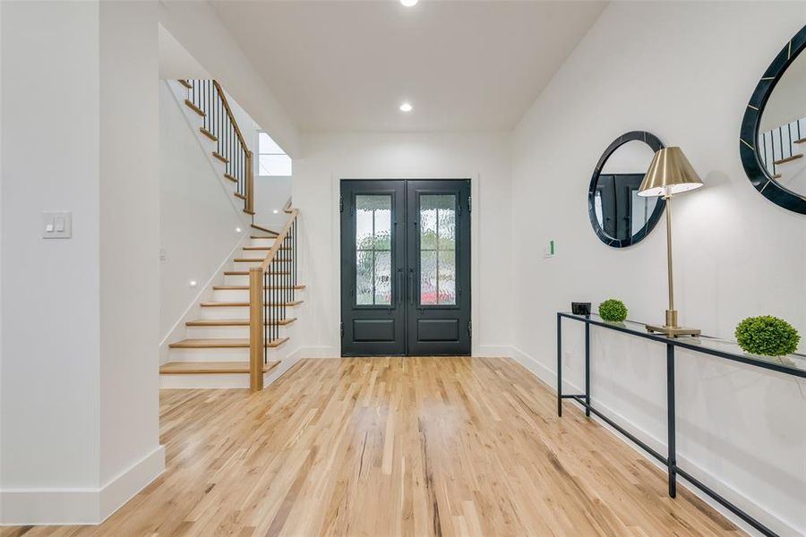 Furnished interior view inside a new home in , Dallas (Image 19).
