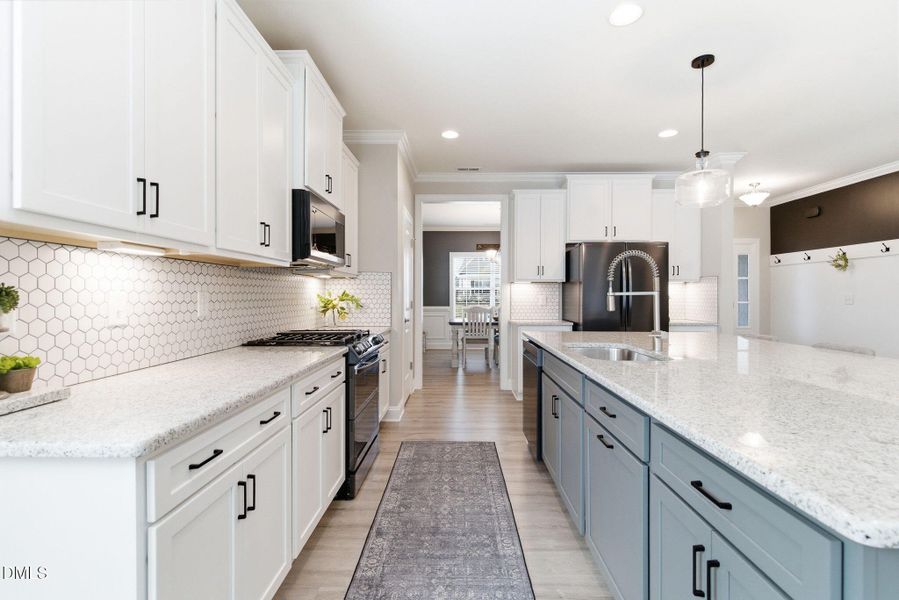 18-web-or-mls-DSC00799 18-web-or-mls-DSC00799