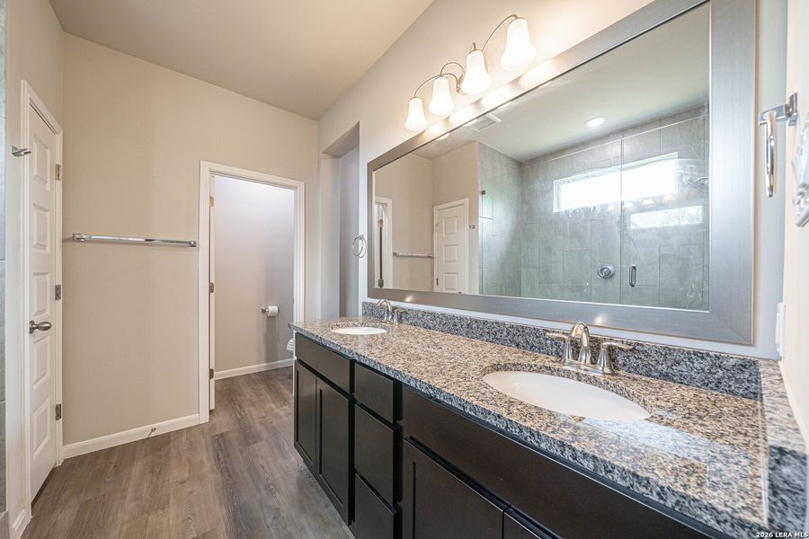 Furnished interior view inside a new home in Hannah Heights, Seguin (Image 8).