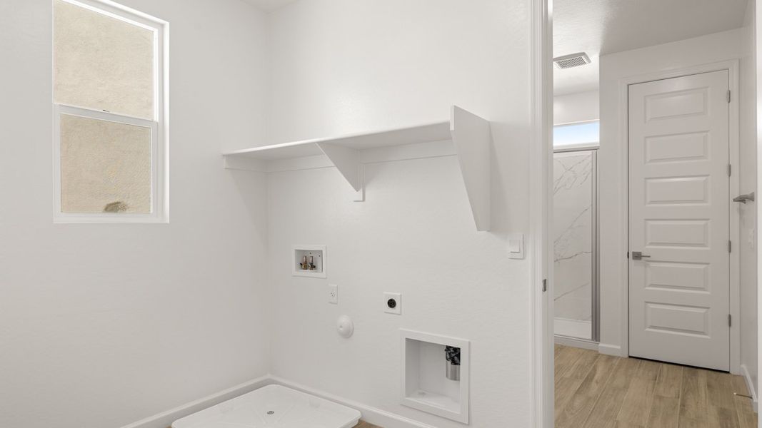 Image 45 representing the Crow by D.R. Horton in Apache Farms, Buckeye, AZ.