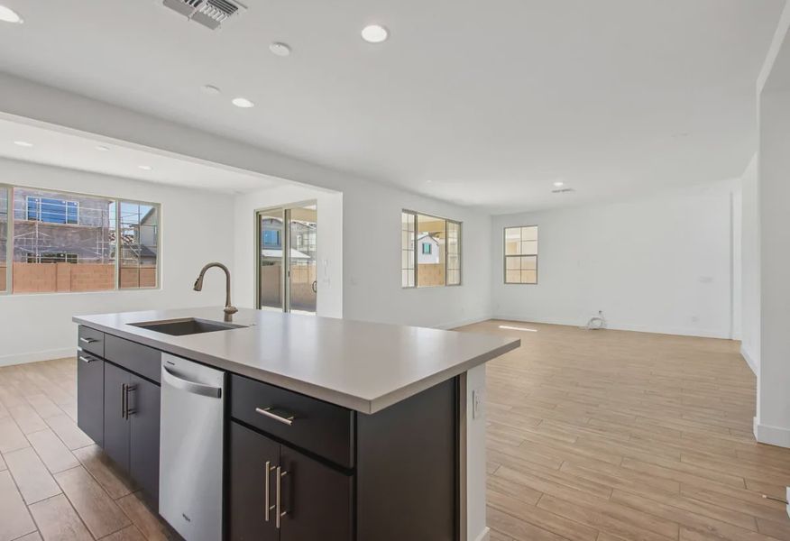 Kitchen - 6 of 18