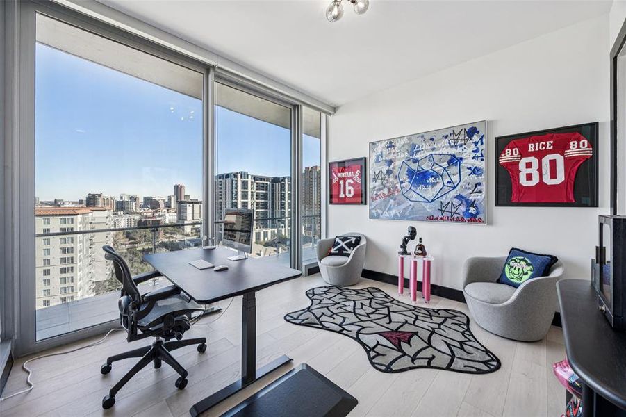 Furnished interior view inside a new home in , Dallas (Image 23). Furnished interior view inside a new home in , Dallas (Image 23).