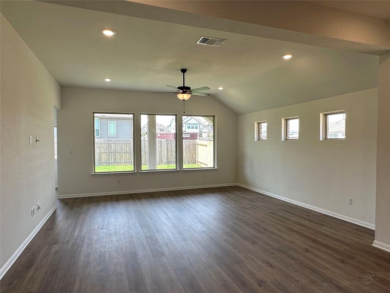 Spacious, unfurnished interior of a new home in Crosswinds, Kyle (Image 25). Spacious, unfurnished interior of a new home in Crosswinds, Kyle (Image 25).