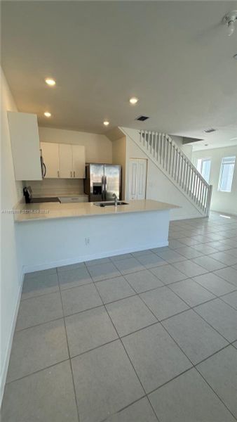 Spacious, unfurnished interior of a new home in , Homestead (Image 12).